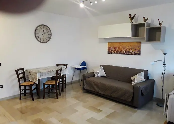 Apartment Casa Della Nonna: Cozy With Free Parking And Self Check-in *