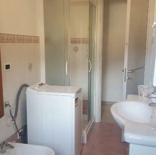 Casa Della Nonna: Cozy With Free Parking And Self Check-in *